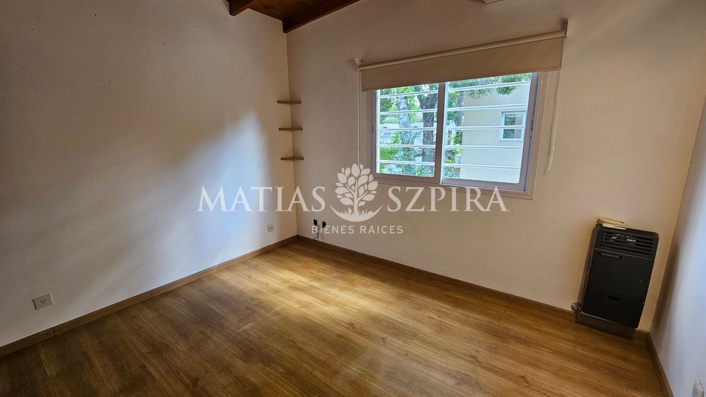 VENTA DE CASA EN Ituzaingó - Villa Udaondo - 17
