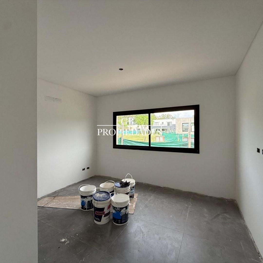 VENTA DE CASA EN Pilar - Santa Sofia - 18