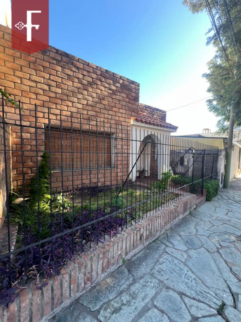 Casa en HIPOLITO IRIGOYE 600