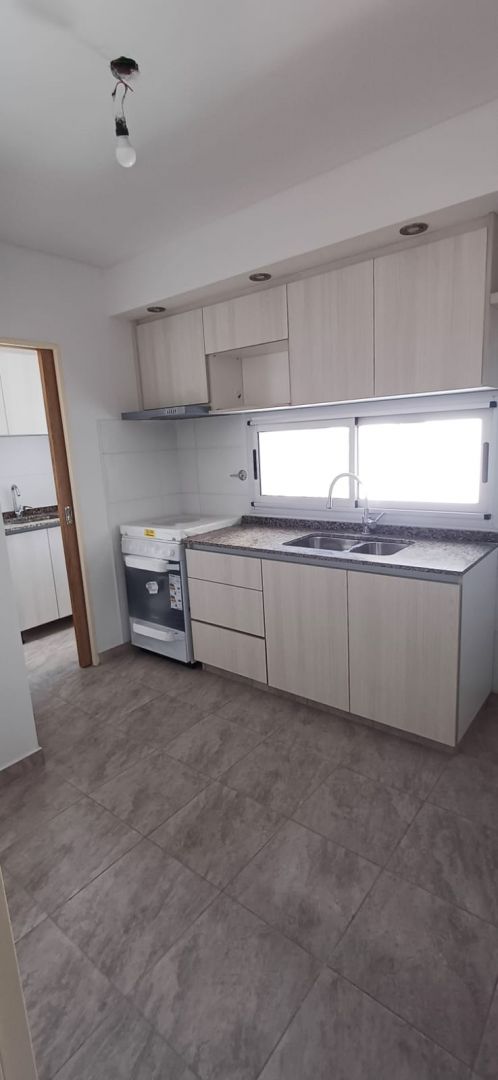 VENTA DE DEPARTAMENTO EN Tres de Febrero - Caseros - 6