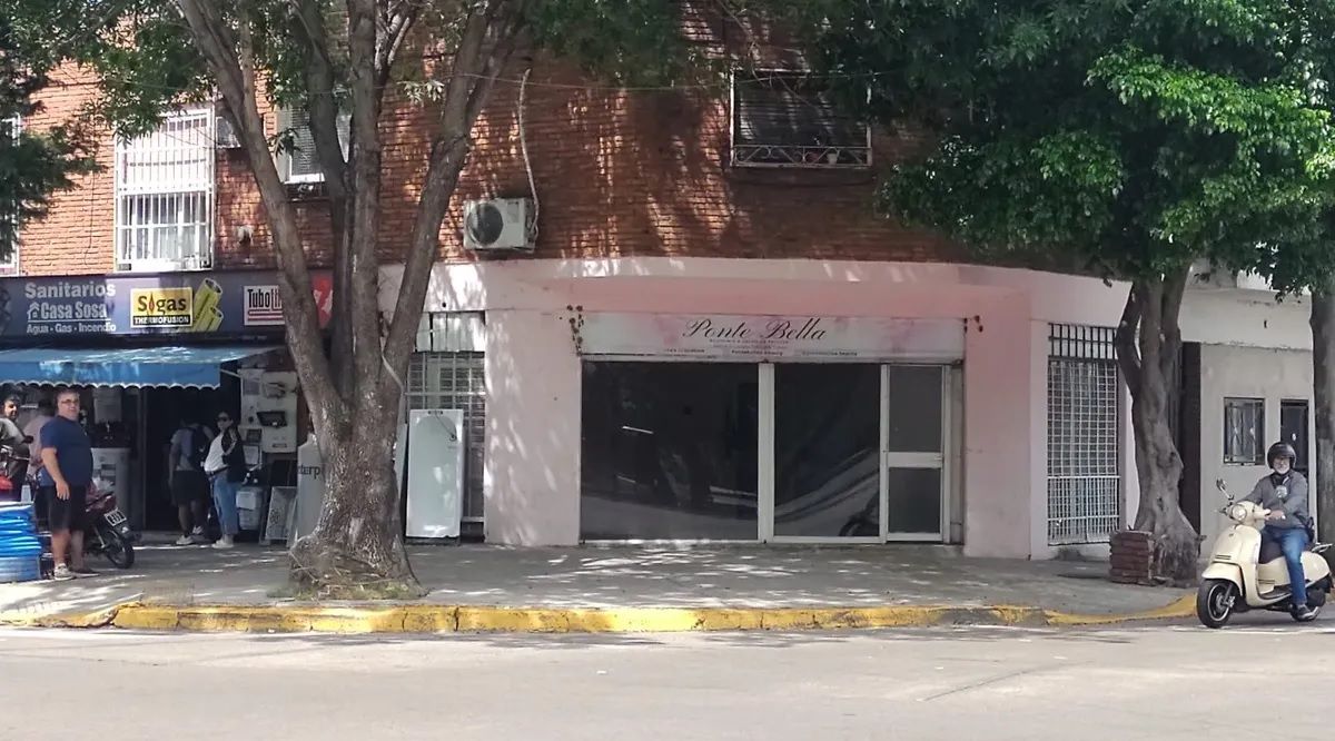 Local Comercial en Av Curapaligüe 1800