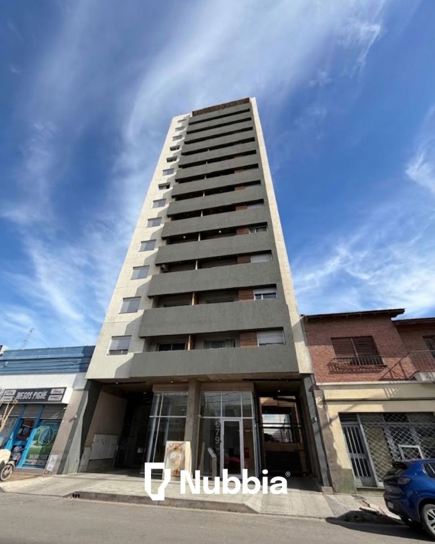 Departamento en San Martín 600
