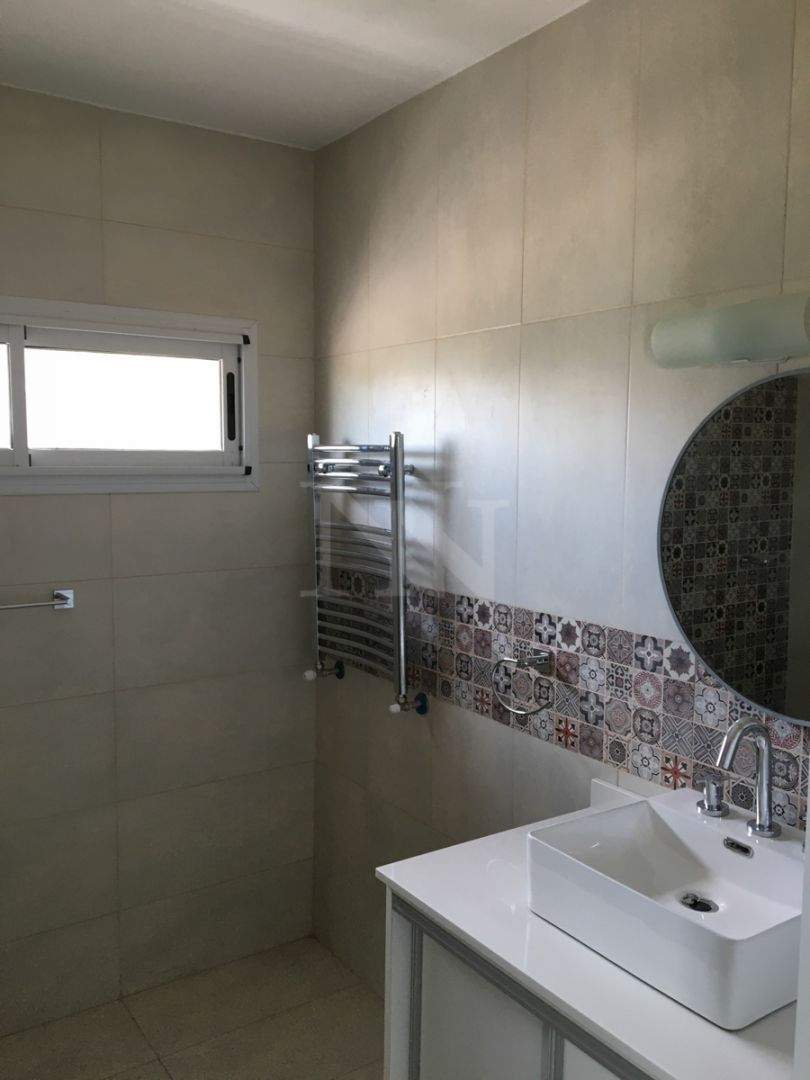Casa en alquiler La Reserva 4 ambientes