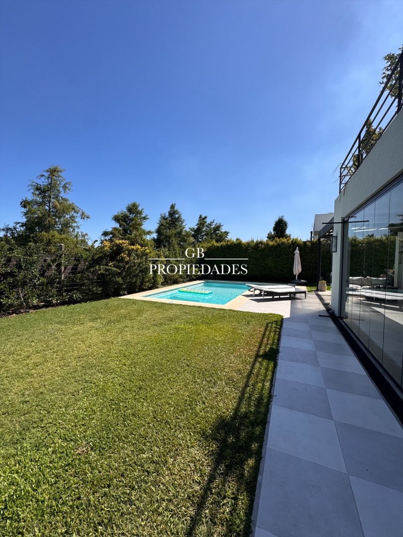 VENTA DE CASA EN Pilar - Ayres Plaza - 36