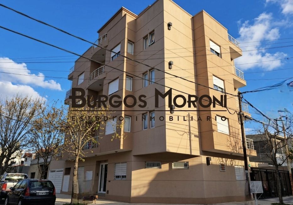 Departamento en Cerrito 400
