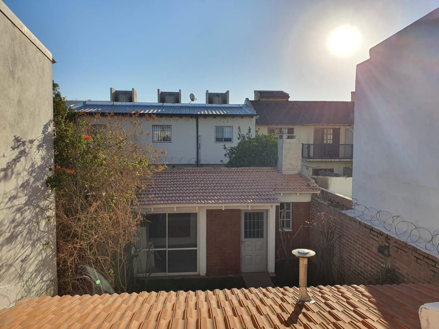 VENTA DE CASA EN Neuquén - Provincias Unidas - 24