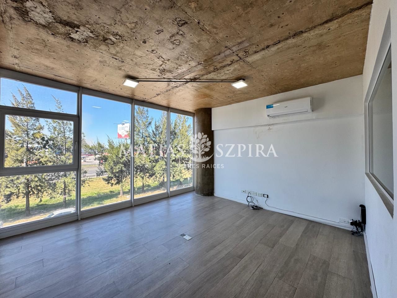 ALQUILER DE OFICINA EN Moreno - Francisco Alvarez - 8