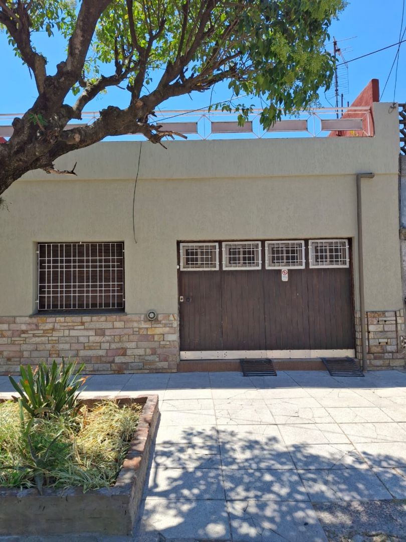 Casa en Parodi 3800