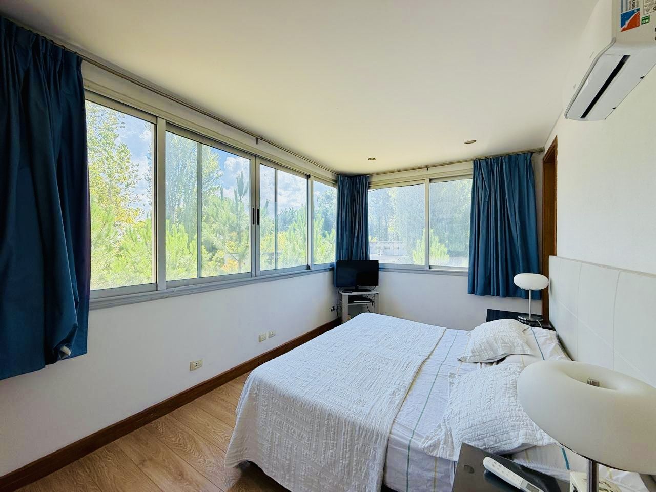 Casa en Venta en Pinamar, Buenos Aires Costa Atlantica