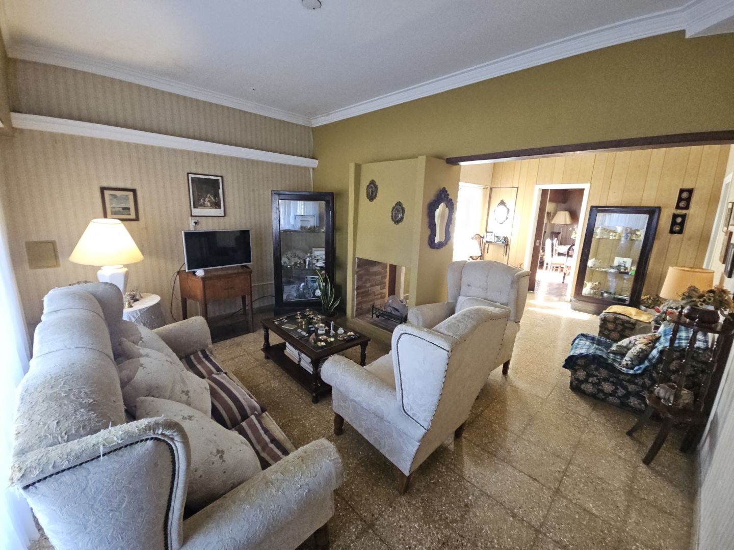 Casa en Venta 4 amb, 2 dorm, 237m² — Chalet en Esquina