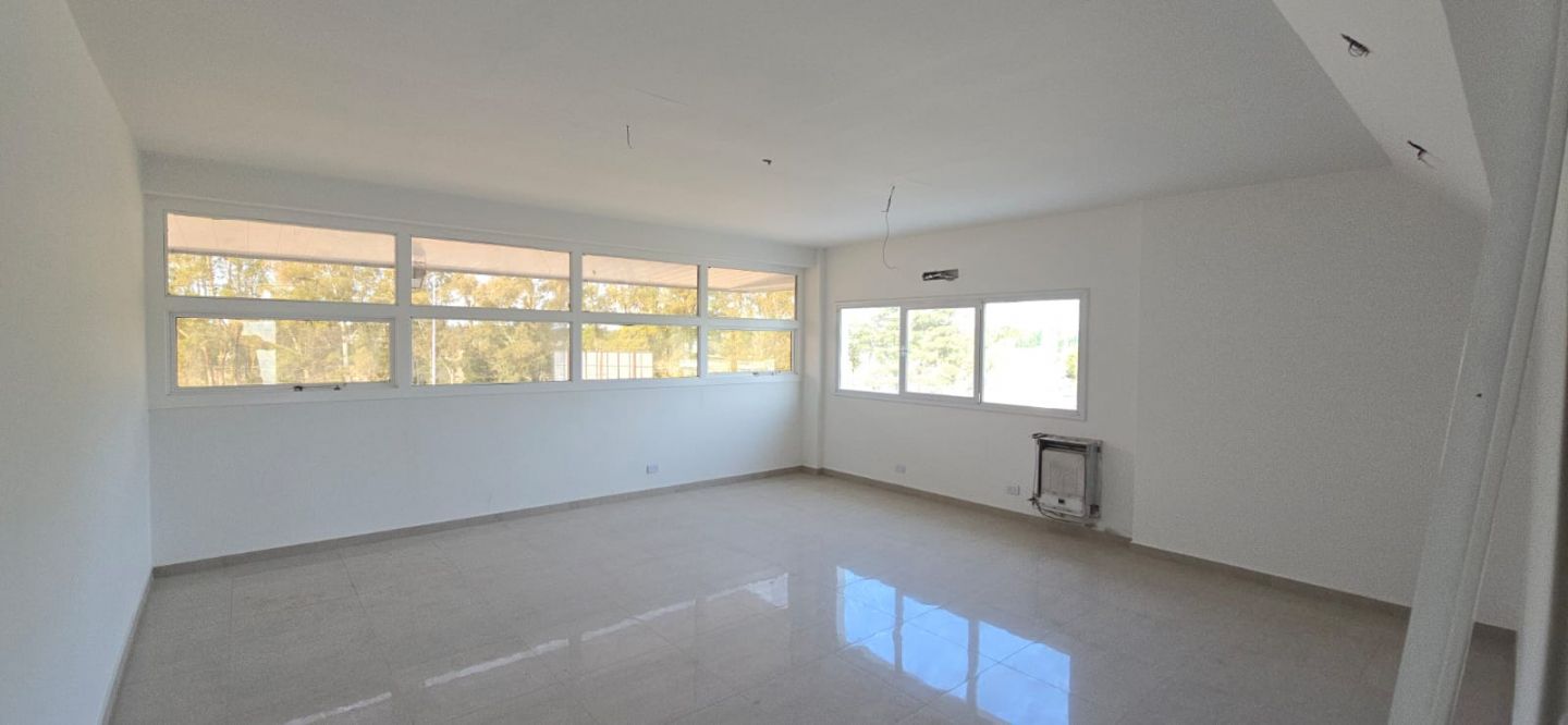VENTA DE GALPON EN Centenario - 23