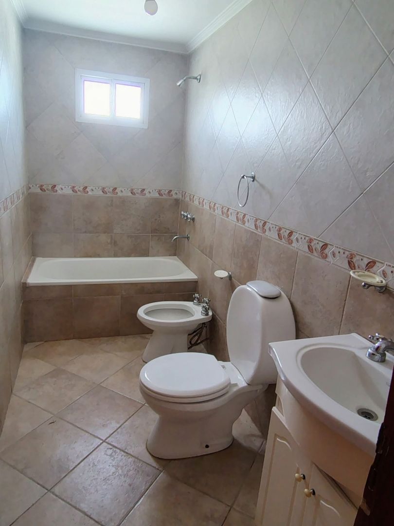 VENTA DE CASA EN Balcarce - Balcarce - 5