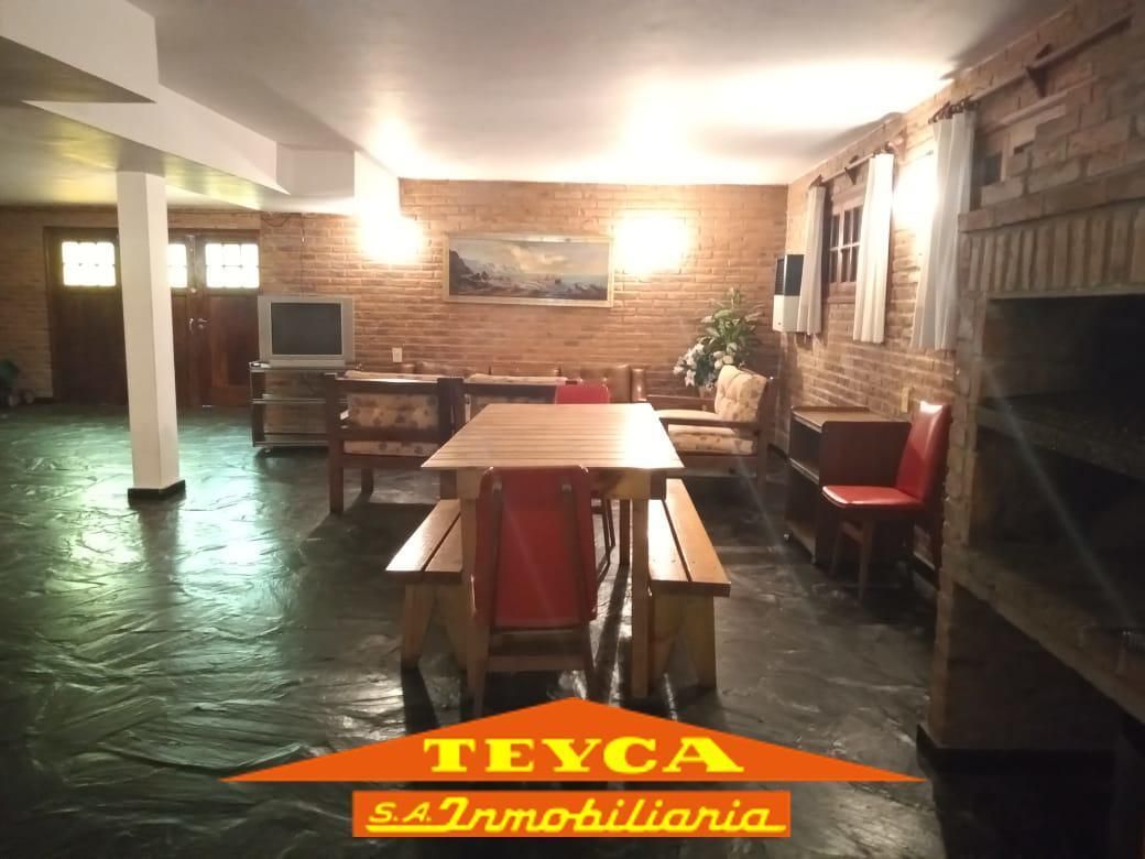 Casa en venta Lasalle 4 ambientes