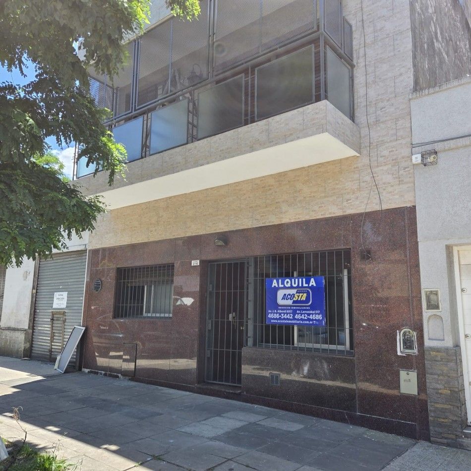 ALQUILER DE CASA EN Mataderos