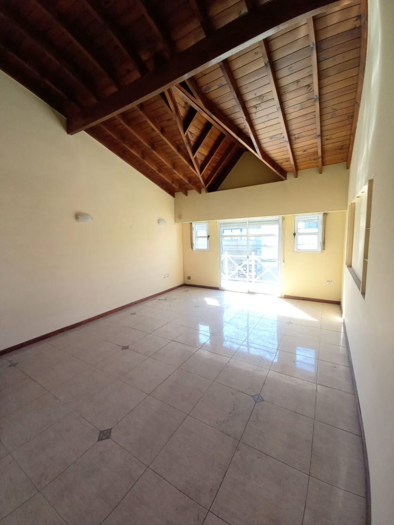 Departamento en Venta en Moron, G.B.A. Zona Oeste