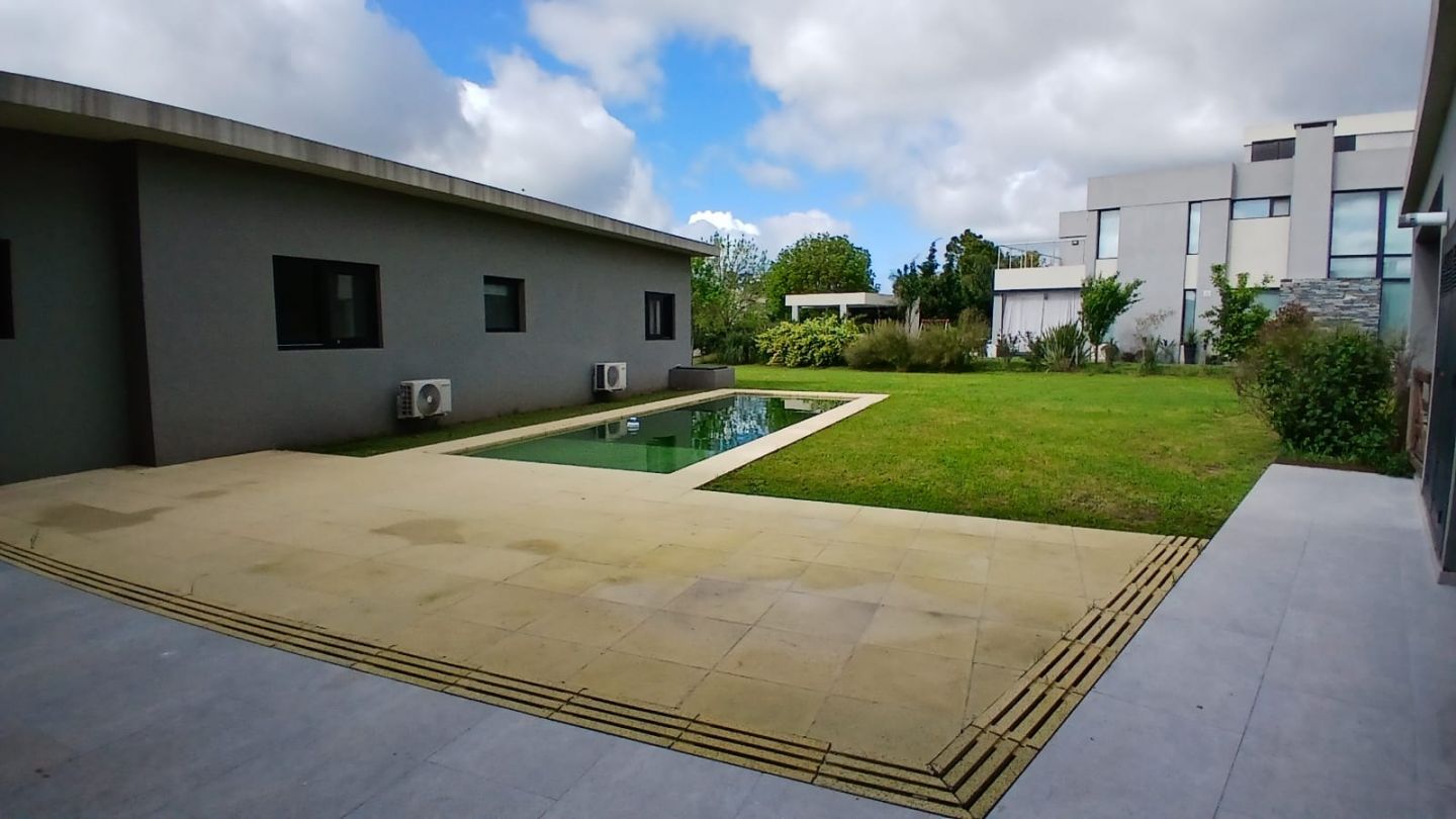 VENTA DE CASA EN Ezeiza - Valdevez Barrio Privado - 28