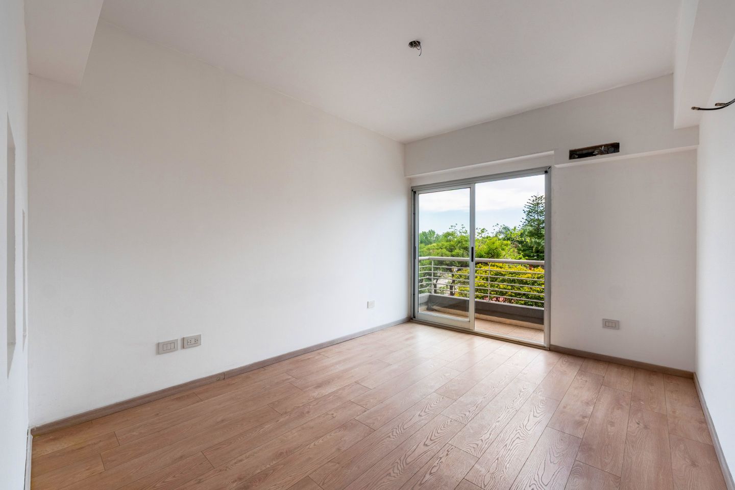 Departamento en Venta en General San Martin, G.B.A. Zona Norte