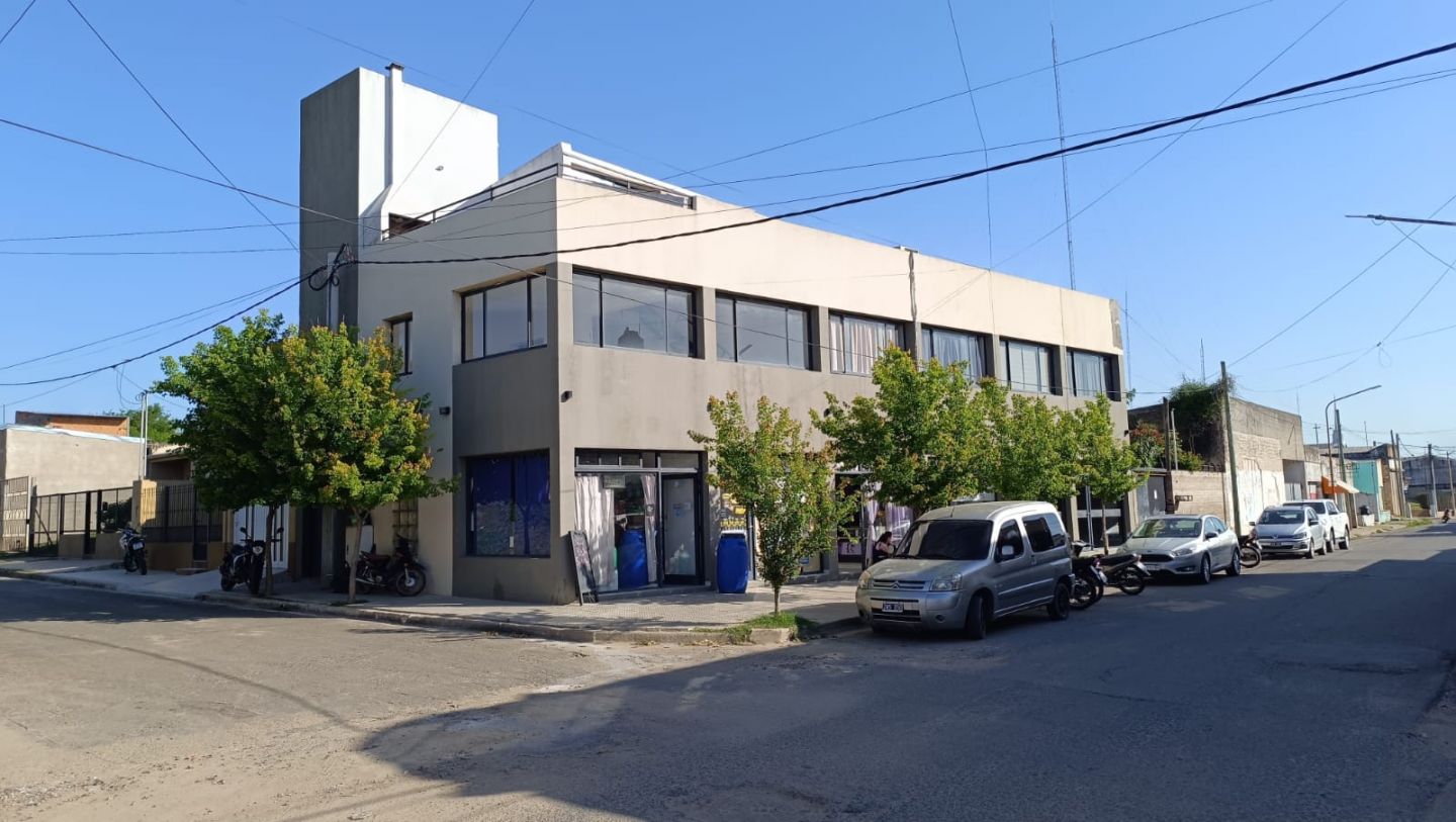 Departamento en H. Irigoyen 1100