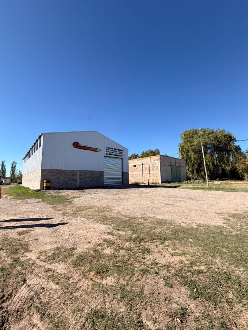 Galpon en Alquiler en Fernandez Oro, Rio Negro