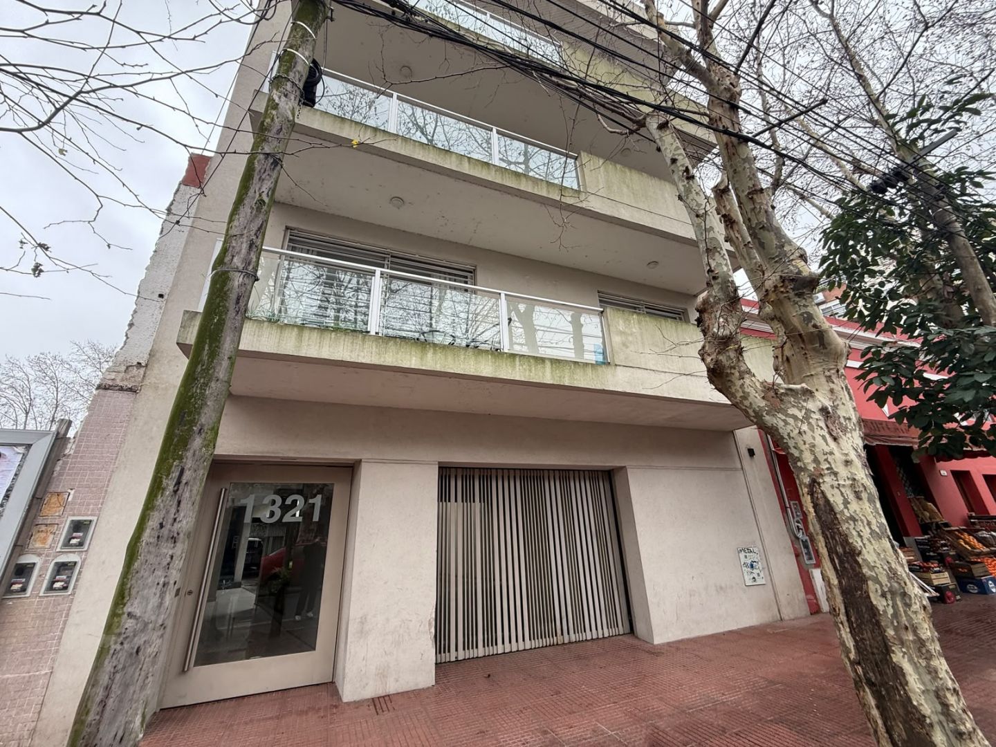 Departamento en simon de iriondo 1300