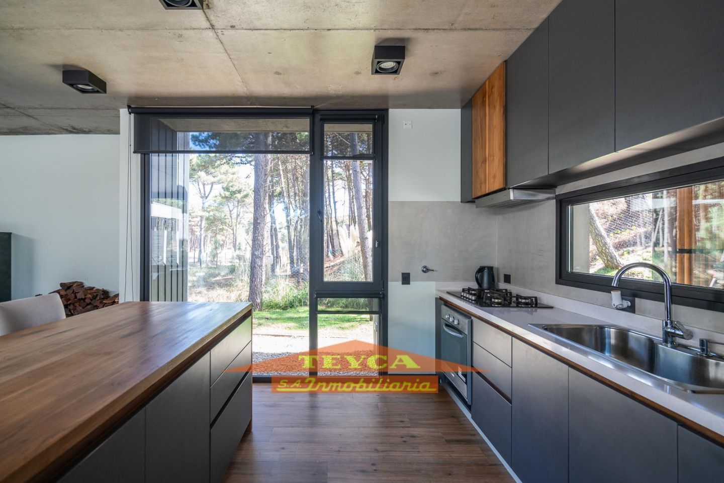 Casa en venta Barrio Pioneros 4 ambientes
