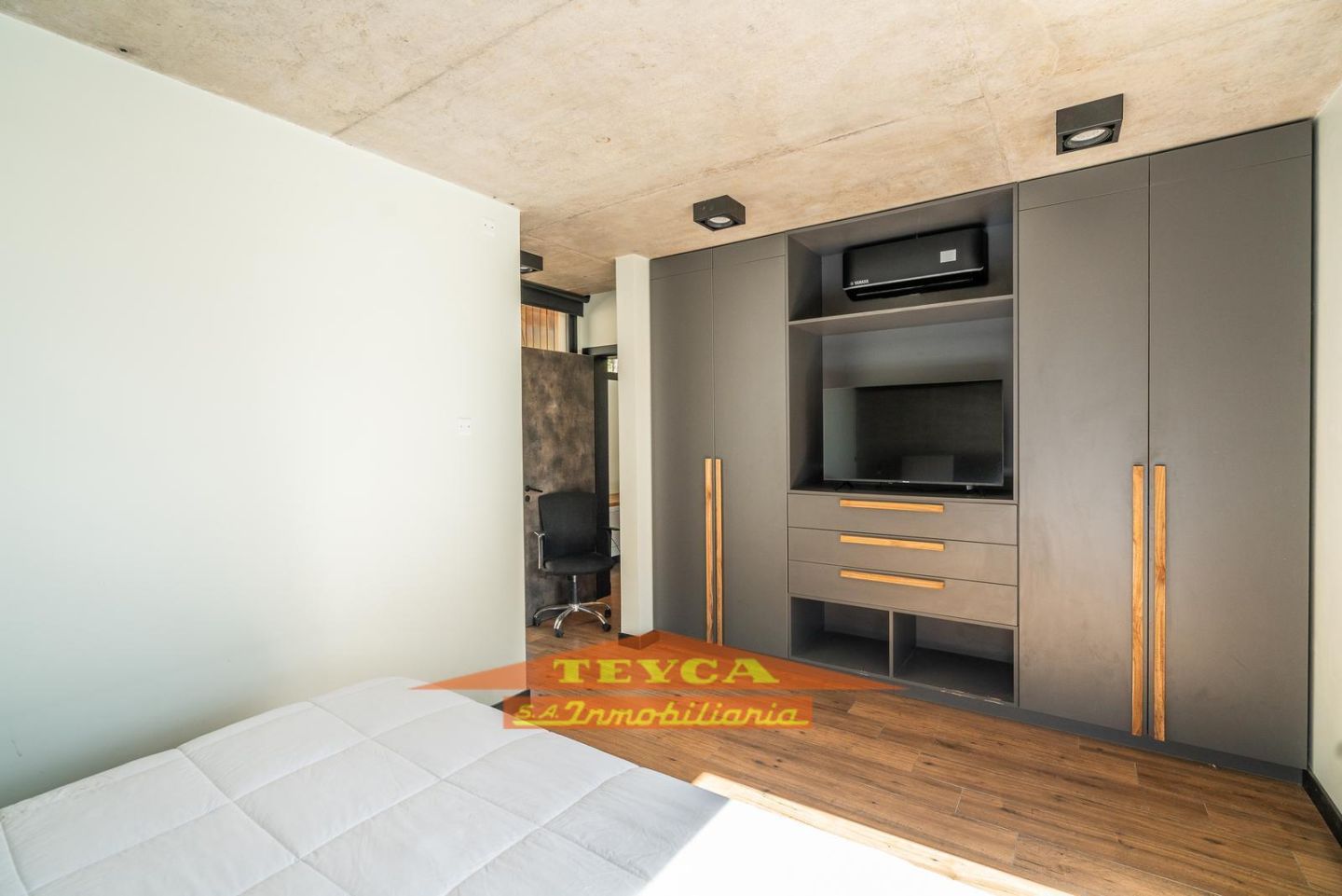 Casa en venta Barrio Pioneros 4 ambientes