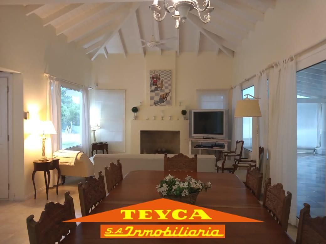 Casa en venta Pinamar Chico 5 ambientes