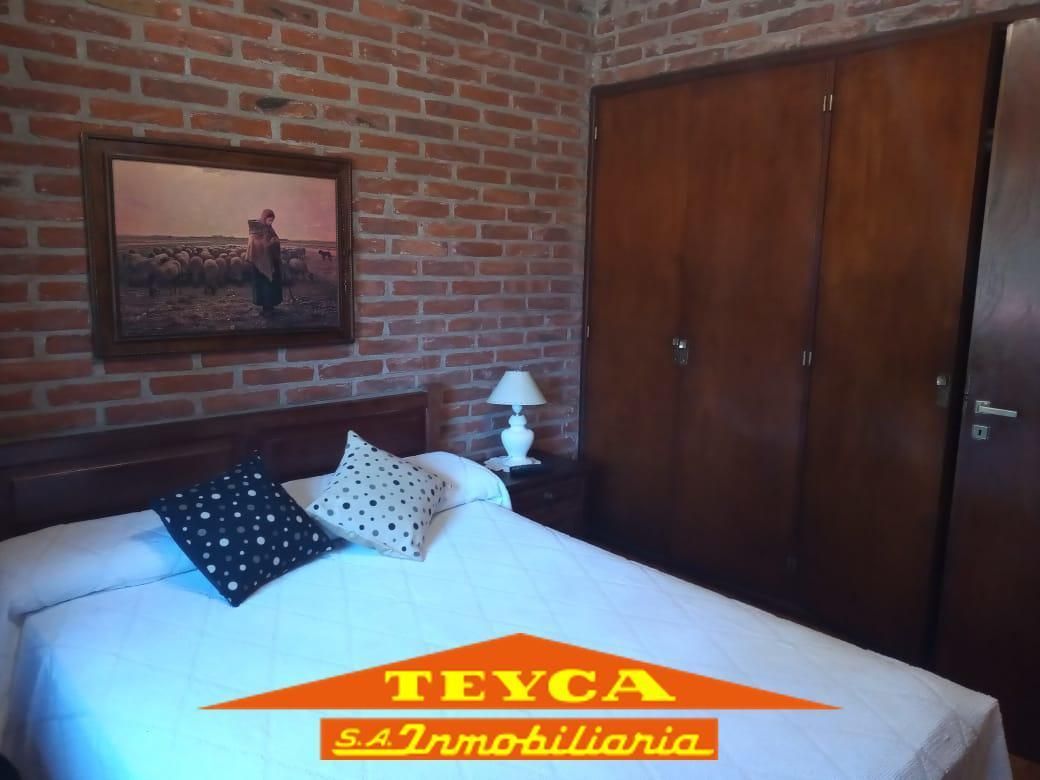 Casa en venta Lasalle 4 ambientes