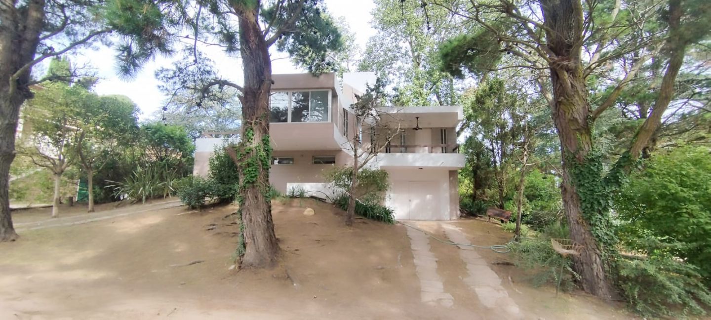 Casa en venta 4 ambientes