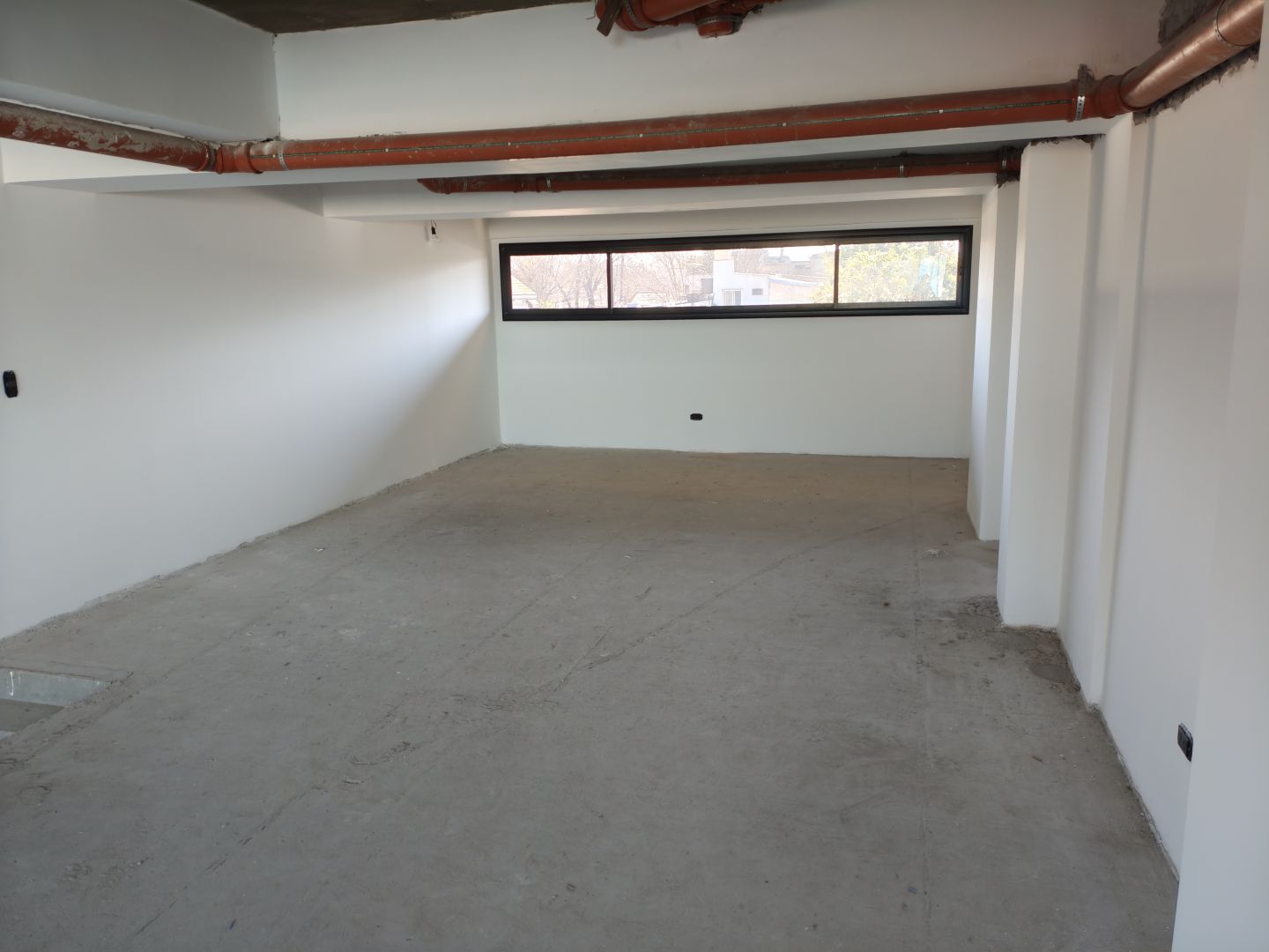 LOCAL EN VENTA Y ALQUILER