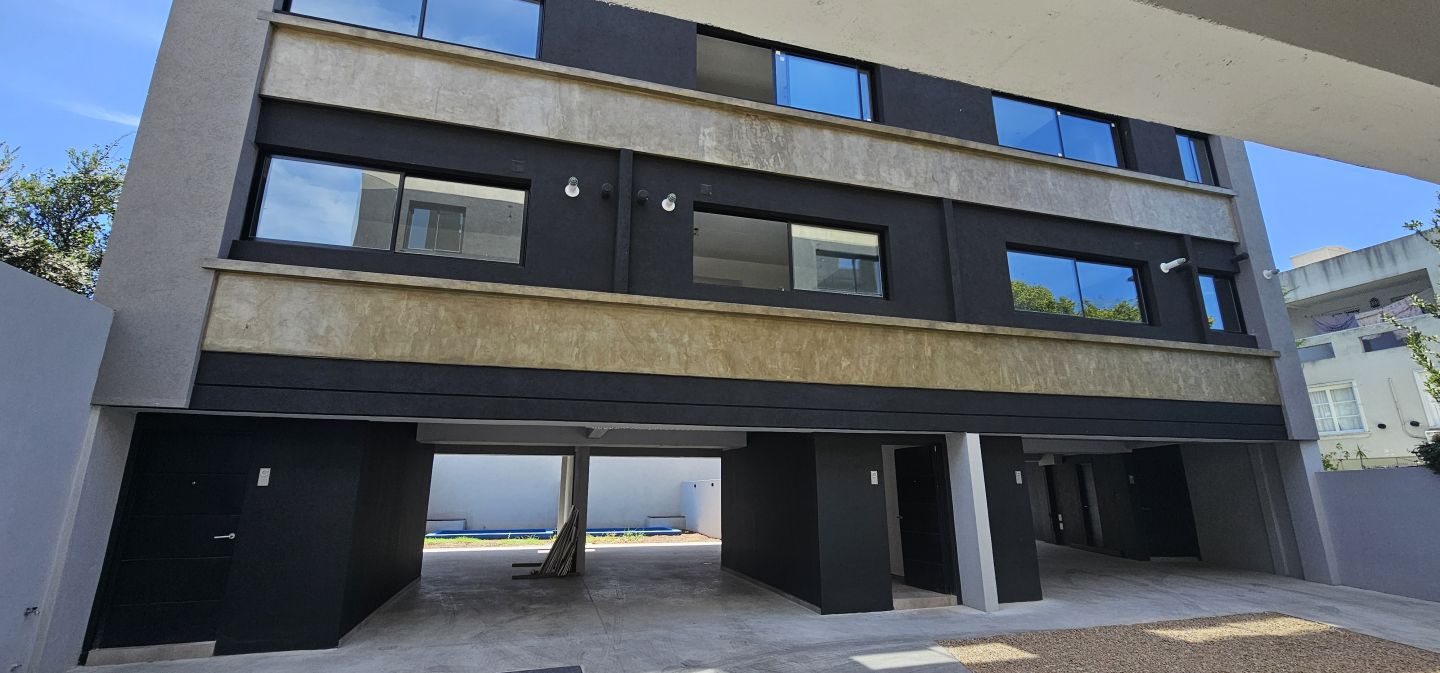 Alvarez Inmuebles, Venta de Casa en Olivos   Vicente López Foto4 