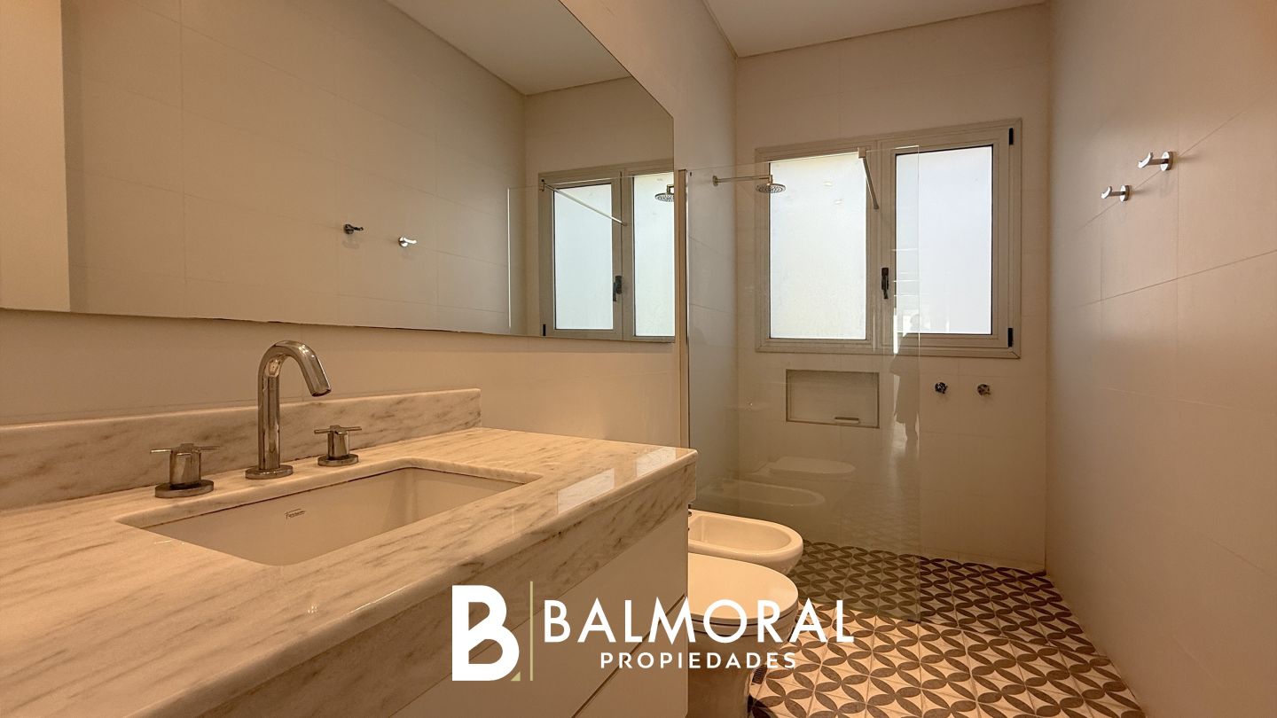 ALQUILER DE CASA EN Pinamar - Alamos - 28