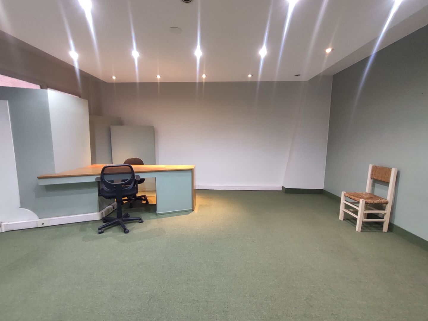 VENTA DE OFICINA EN Capital Federal - Retiro - 2