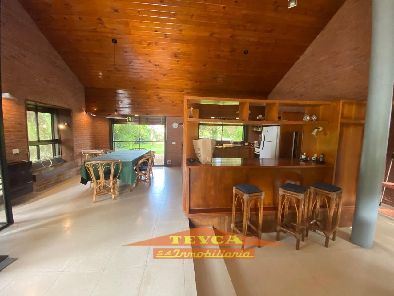 Casa en venta Lasalle 4 ambientes