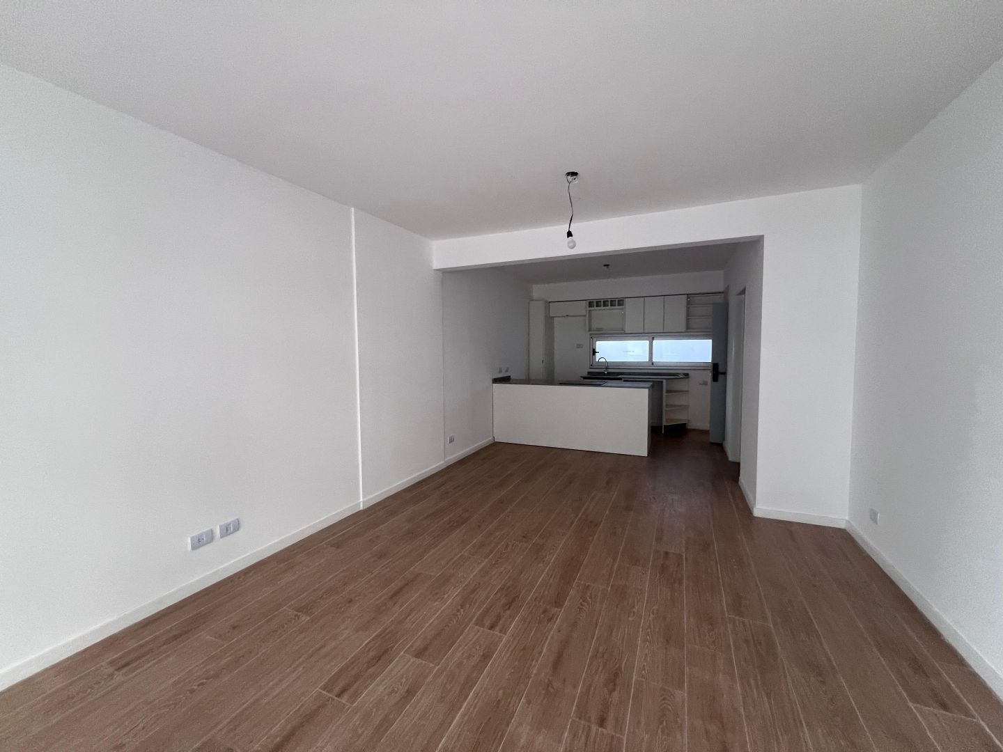 Departamento en Franklin Delano  1500