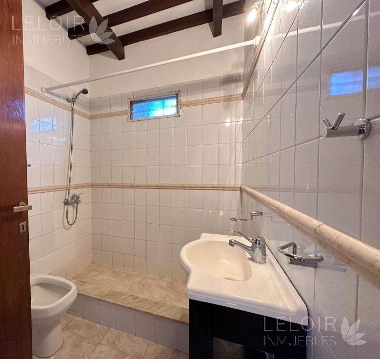 Casa en Venta en Ituzaingo, G.B.A. Zona Oeste