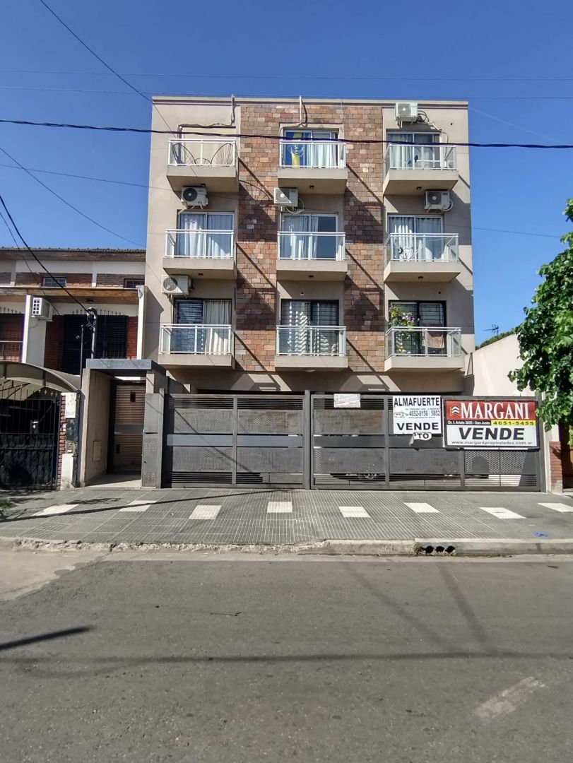 Departamento en OCAMPO 1600