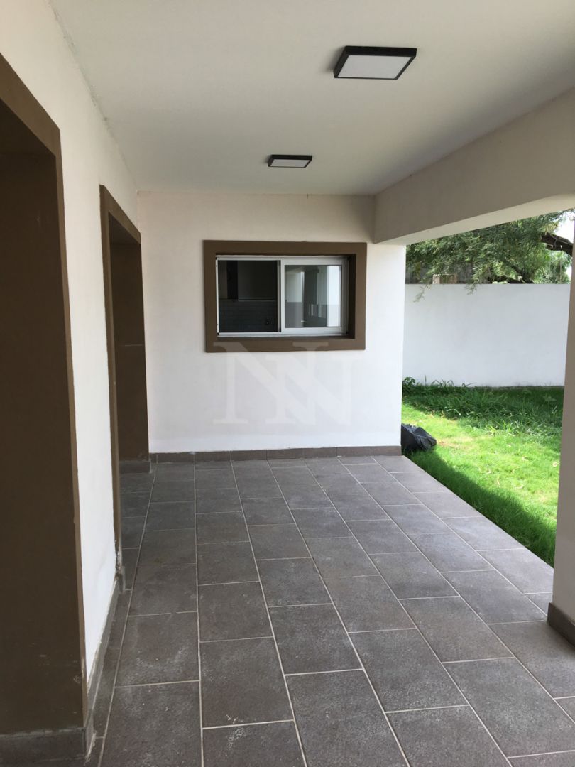 Casa en alquiler La Reserva 4 ambientes