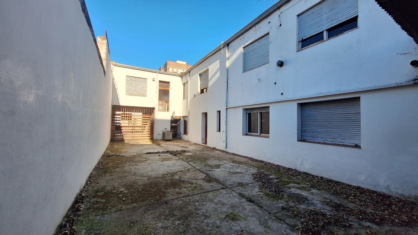 Local Comercial en Alquiler en La Plata, G.B.A. Zona Sur