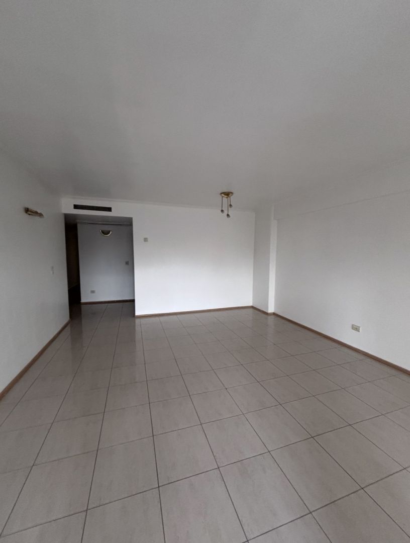 Departamento en CARLOS H RODRIGU 300