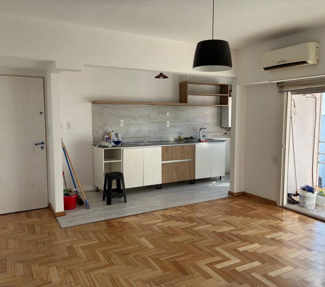 Departamento en Alsina 100