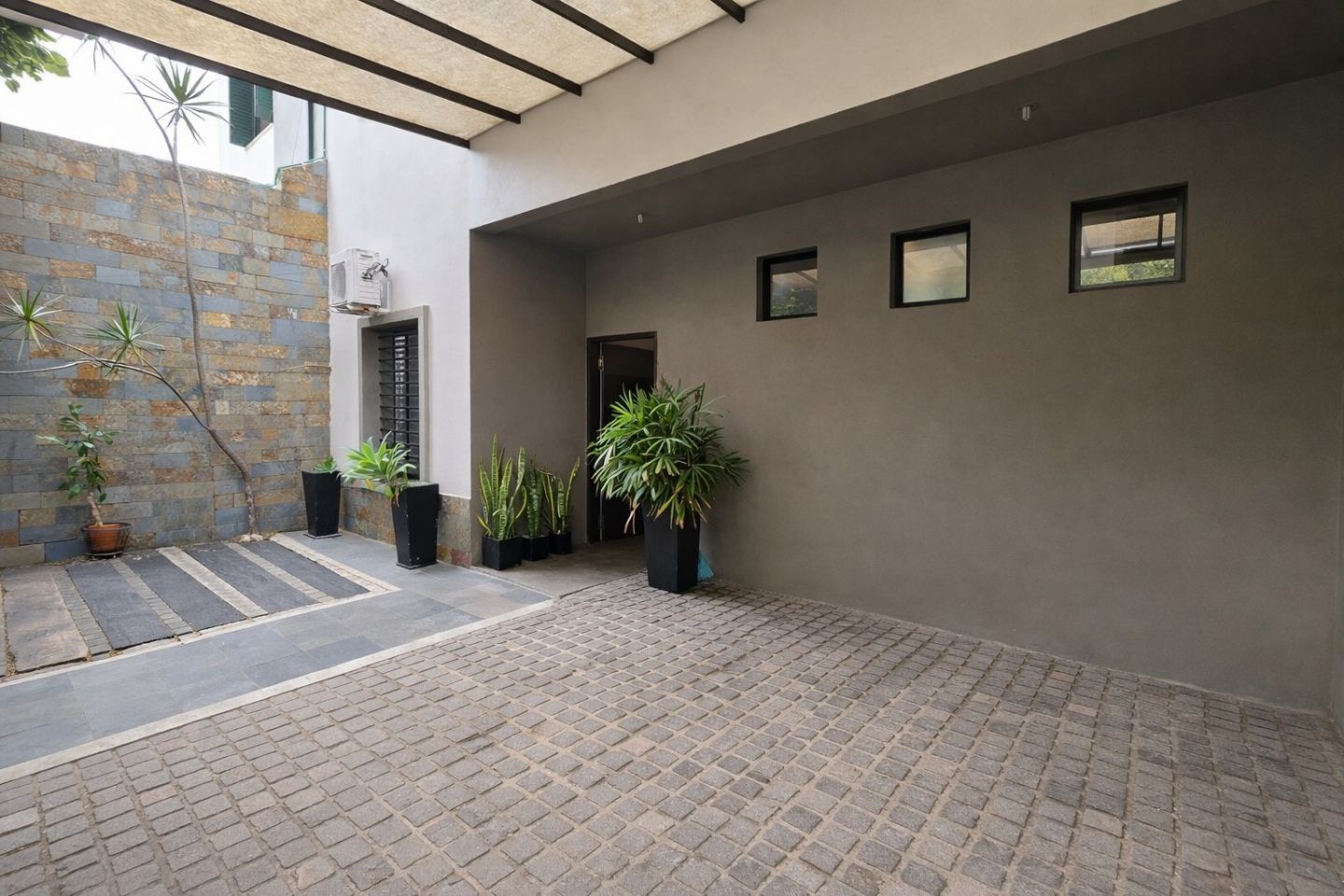 Casa en Venta en General San Martin, G.B.A. Zona Norte