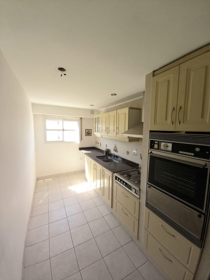 Departamento en Venta en Moron, G.B.A. Zona Oeste