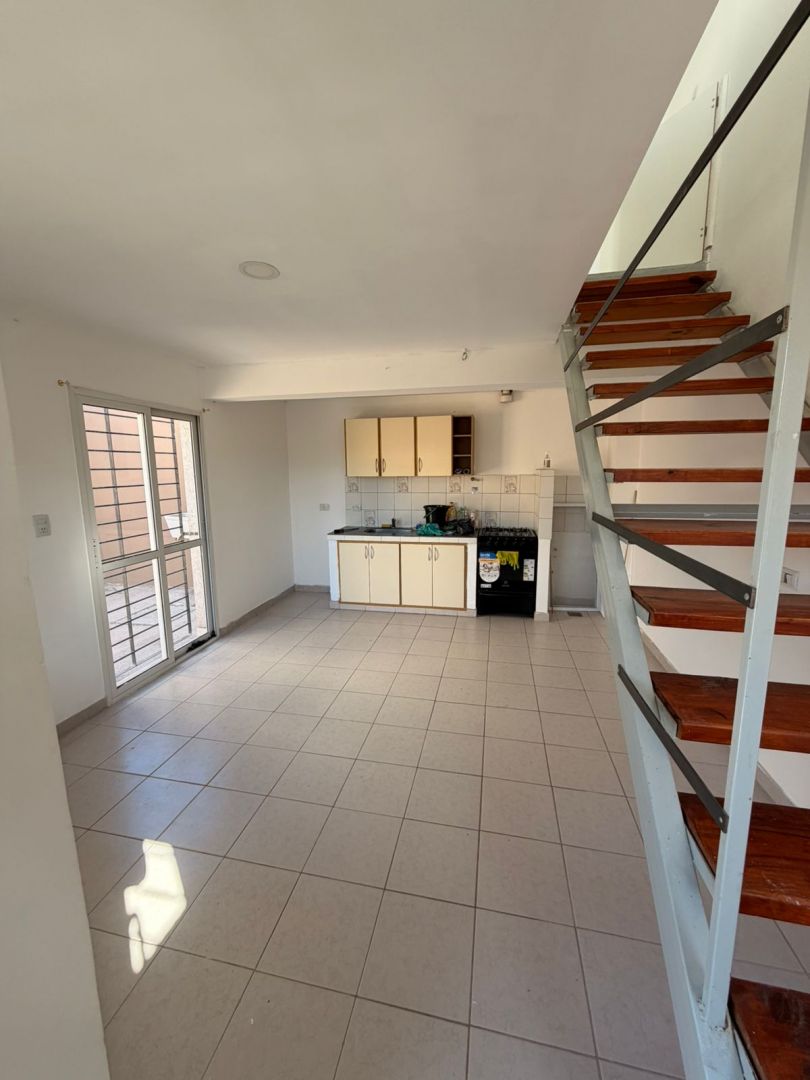 Casa en Alquiler en Fernandez Oro, Rio Negro