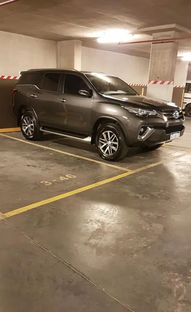 Azcuénaga 100 Balvanera Cochera U$15.500