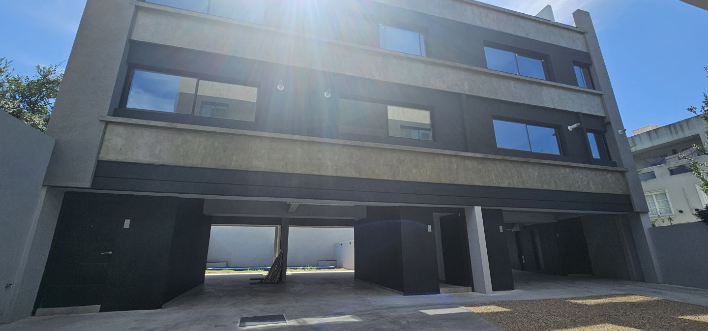 Alvarez Inmuebles, Venta de Casa en Olivos   Vicente López Foto3 