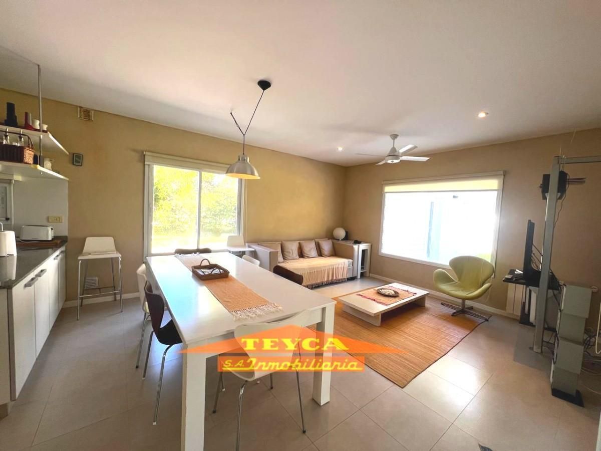 Casa en venta La Herradura 5 ambientes