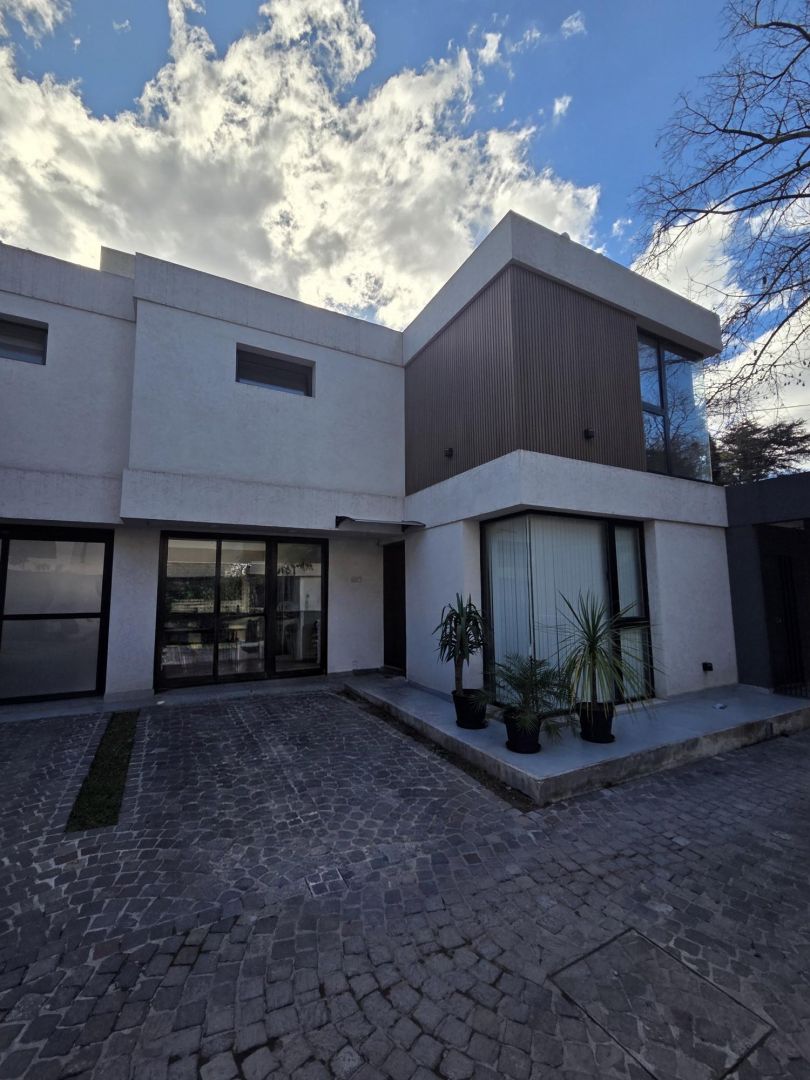 Casa en La Pialada 3600