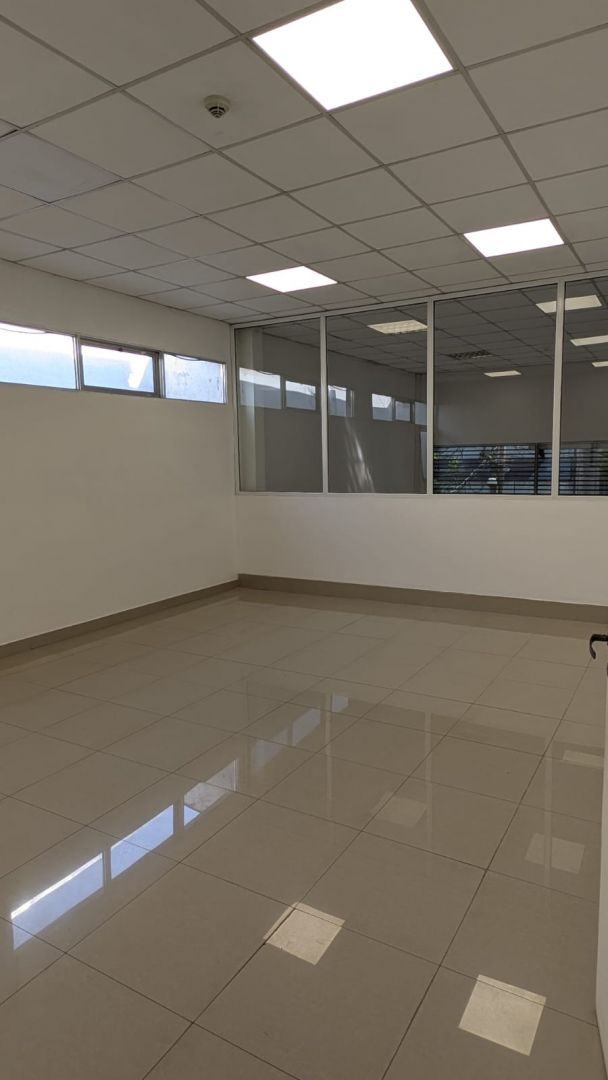 Alquiler de excelente local de gran magnitud en el centro de Posadas, Misiones — foto 19