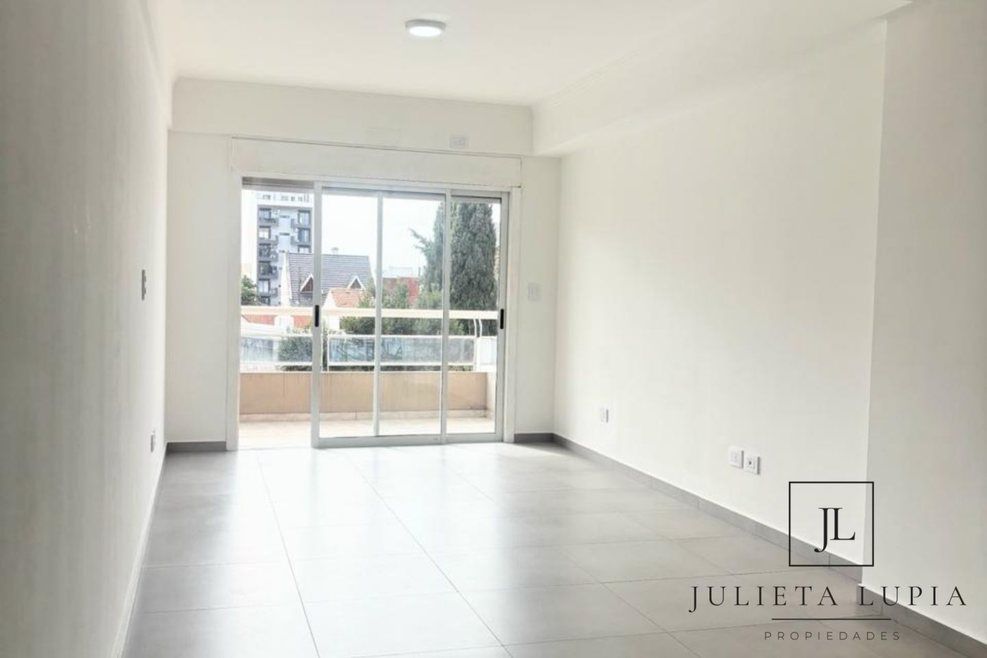 Departamento en Venta en Tres de Febrero, G.B.A. Zona Oeste